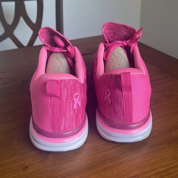 Moving Sale! APL Mens Sneakers Techloom Pro Pink Ribbon Edition Size 12 1/2 - Picture 4 of 9